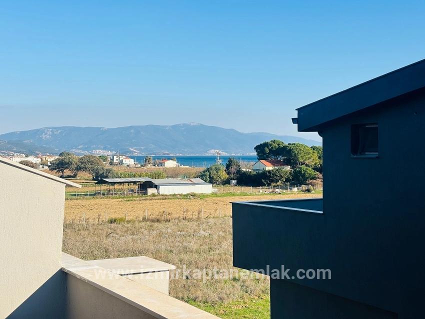 Для продажи Летний 3+1 в Atatürk Seferihisar Doğanbey - 120 m²