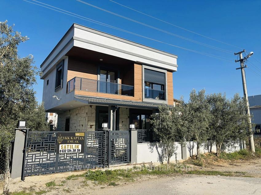 Отдельно Стоящая Двухуровневая Вилла 3+1 С Ванной Комнатой В Районе Паямлы, Сеферихисар, Измир.