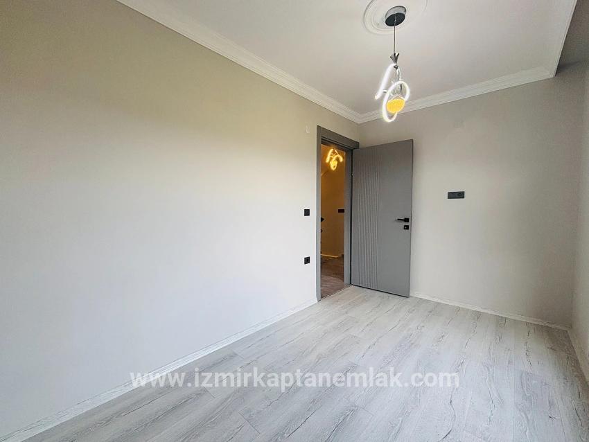 Для продажи Вилла 3+1 в Payamlı Seferihisar Doğanbey - 135 m²