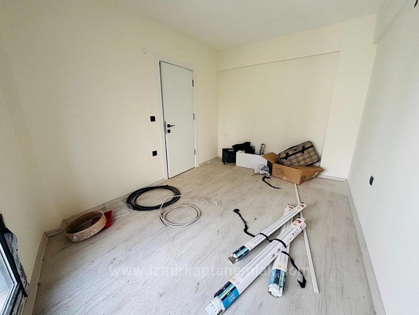 Квартира 1+1 В Районе Турабие, Сеферихисар, Измир