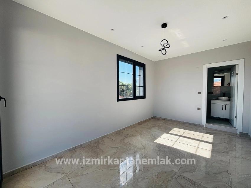 Для продажи Летний 3+1 в Mersin Alanı Seferihisar Ürkmez - 177 m²