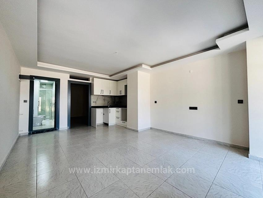 Для продажи Квартира 1+1 в Payamlı Seferihisar Doğanbey - 55 m²