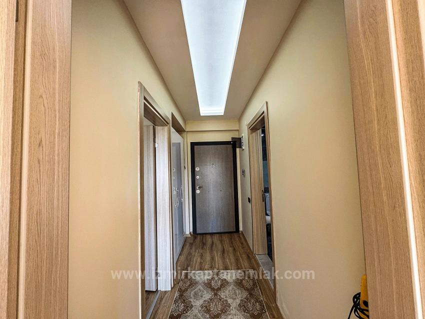 Продается Квартира (1+1) В Жилом Комплексе С Бассейном В Районе Бенгилер, Сеферихисар, Измир.