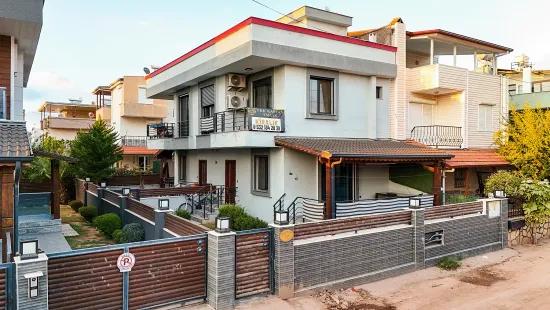 İzmir Seferihisar в районе Payamlı с садом полностью меблирована 2+1 для аренды вилла