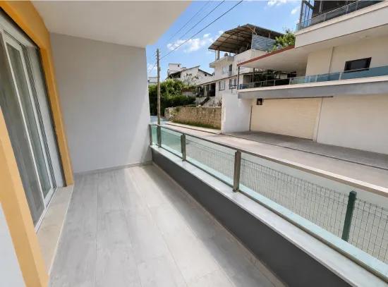 İzmir Menderes Fevzi Çakmak Mahallesi’nde Ara Kat 3+1 Kapalı Mutfaklı Daire