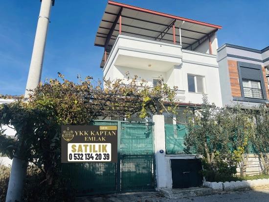 Триплекс 4+1 С Отдельной Парковкой И Садом В Сеферихисар Доганбей