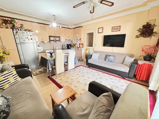 Квартира 2+1 На Продажу В Центре Сеферихисара, Уркмез, 150 М От Пляжа