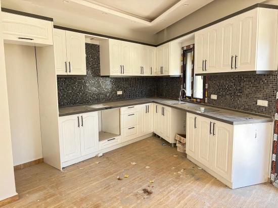 Вилла 3+1 На Продажу В Мендерес-Оздере, В Центре Города, С Садом И Отдельной Кухней