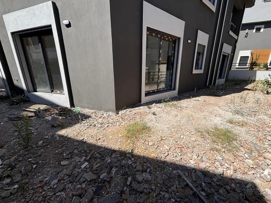 Просторная Вилла 3+1 С Отдельным Входом На Продажу В Мендерес-Оздере