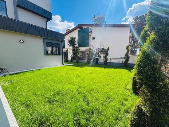Элитный Летний Дом Класса Люкс С 3 Спальнями И 1 Ванной Комнатой, Оборудованный Системой «умный Дом», В 50 Метрах От Моря В Уркмезе, Сеферихисар, Измир.