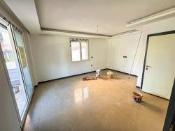 Продается Вилла С 2 Спальнями И 1 Ванной Комнатой В Центре Района Паямлы В Сеферихисаре, Измир, В Нескольких Минутах Ходьбы От Моря.