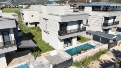 Для Продажи Семейный Дом 3+1 в Cumhuriyet Seferihisar Doğanbey - 150 m²