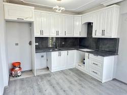 Продается Просторная Квартира 2+1 В Центре Сеферихисар-Юркмез, Новая Постройка