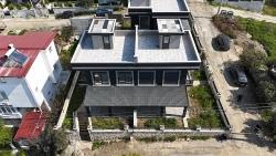 Вид На Море, Отопление Природным Газом, Двухквартирная Летняя Вилла 3+1 В Акардже, Чеферихисар, Измир