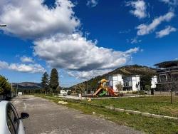 Продается Вилла 3+1 В Закрытом Жилом Комплексе С Бассейном В Районе Джумхуриет, Сеферихисар, Измир.