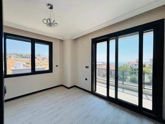İzmir Seferihisar В Районе Atatürk 3+1 С Видом На Море Продается Отдельная Вилла