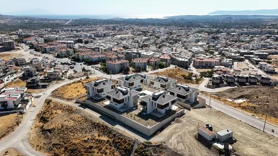 İzmir Seferihisar С Видом На Море, С Бассейном, В Комплексе, Продается Дуплекс Триплекс Вилла