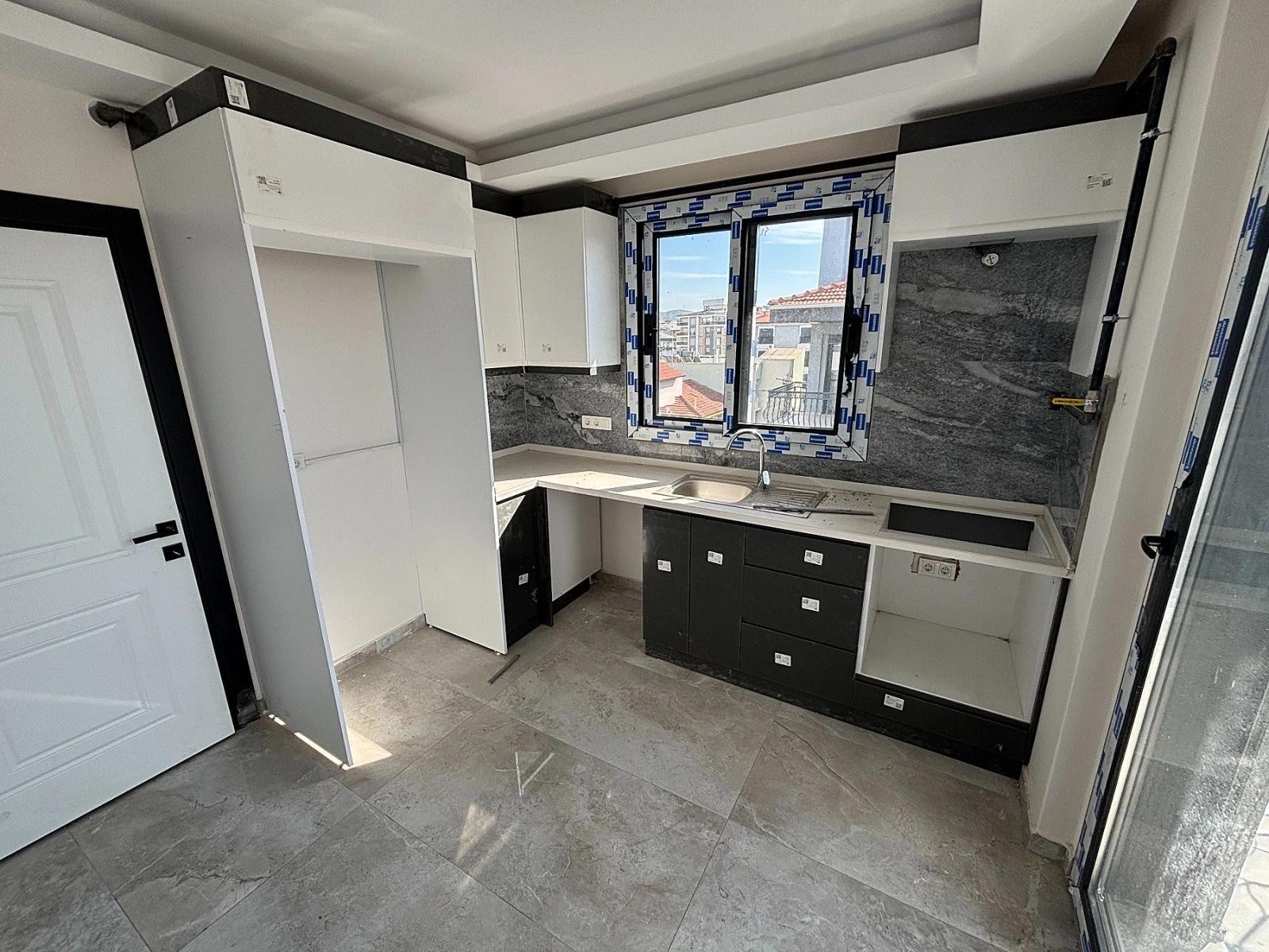 Seferihisar Camikebir’de 2+1 Kapalı Mutfak Çatı Katı  Daire