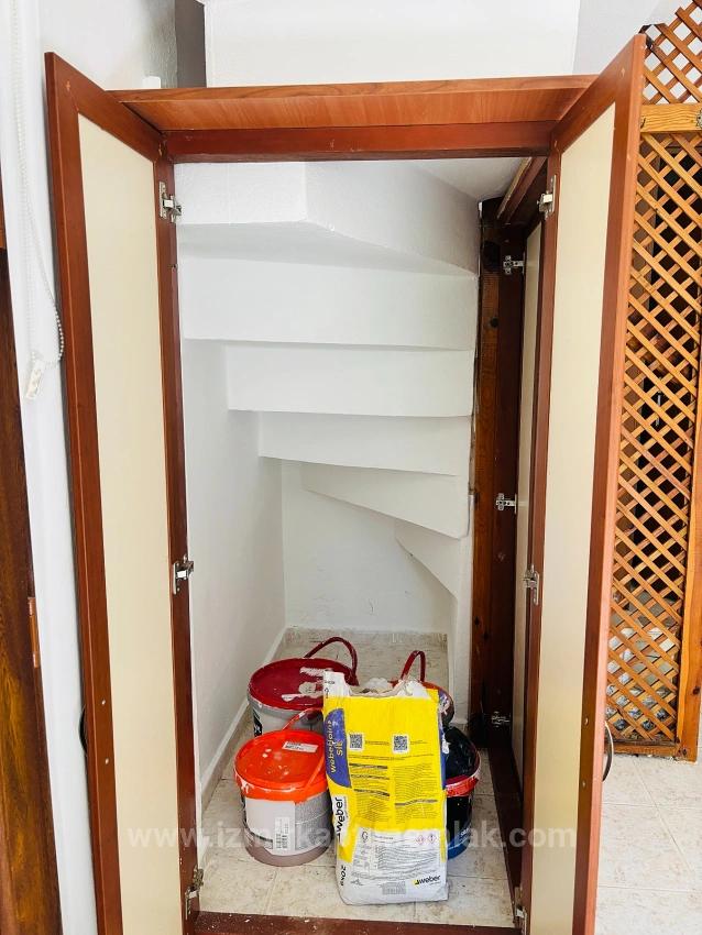 İzmir Seferihisar Payamlı Mahallesi’nde Denize 200M Geniş Bahçeli 3+1 Satılık Villa