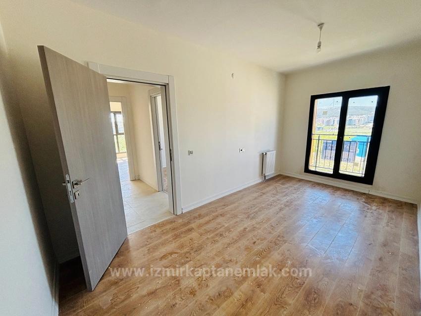 İzmir Seferihisar Toki 3. Etap Prejesinde 3+1 Ara Kat Kiralık Daire