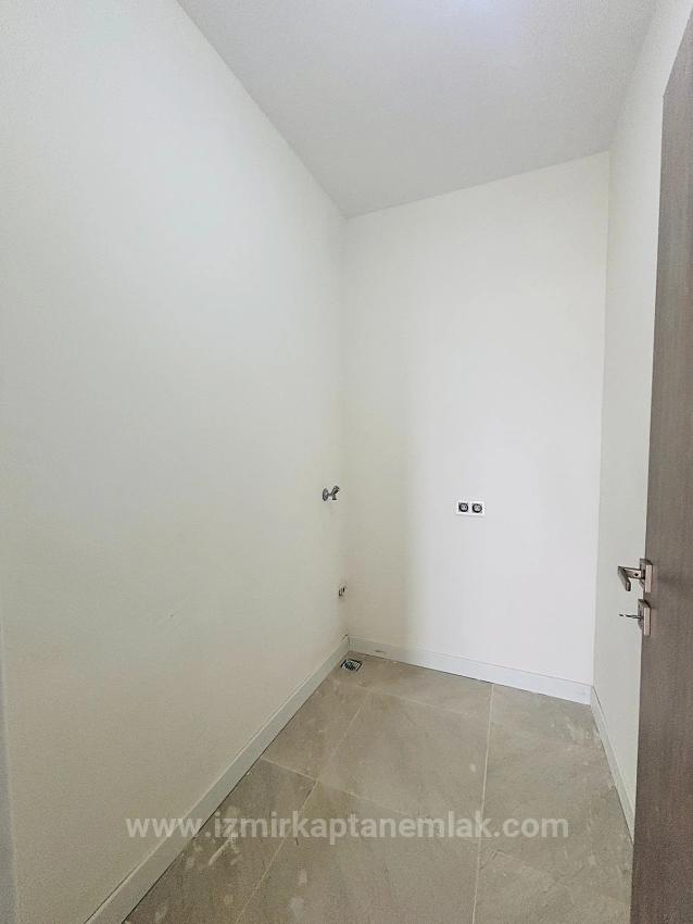 İzmir Seferihisar Toki 3. Etap Prejesinde 3+1 Ara Kat Kiralık Daire