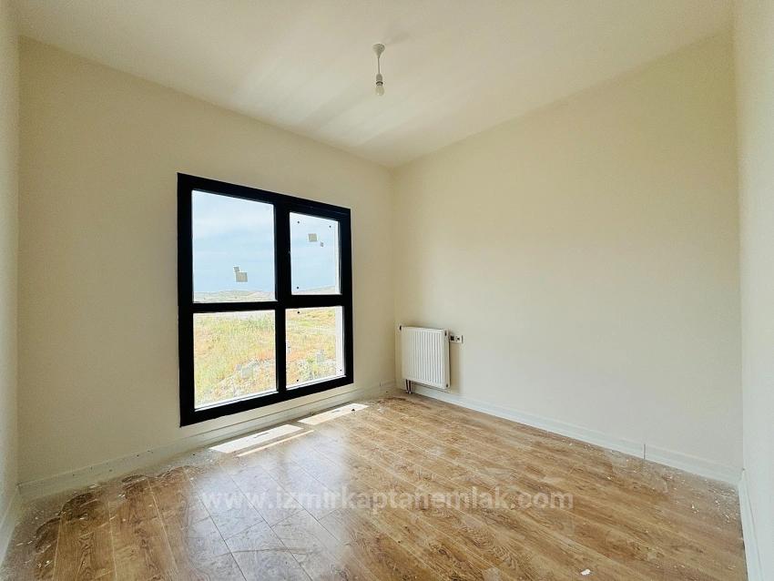 İzmir Seferihisar Toki 3. Etap Prejesinde 3+1 Ara Kat Kiralık Daire