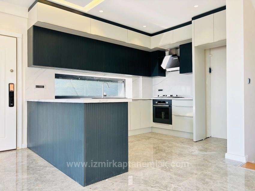 İzmir Seferihisar Atatürk Mahallesi’nde Full Deniz Manzaralı Ultra Lüks 3+1 Villalar