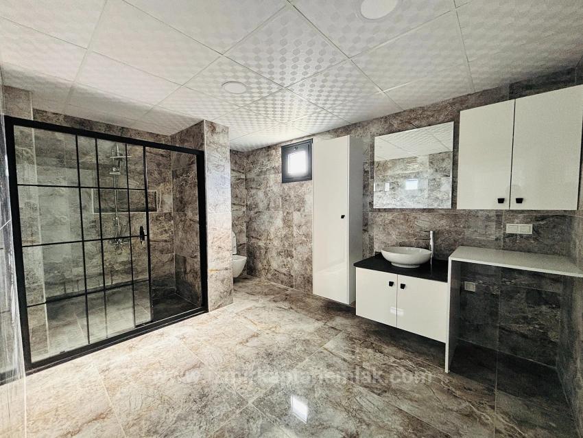 İzmir Seferihisar Cumhuriyet Mahallesi’nde 3+1 Havuzlu Satılık Müstakil Villa