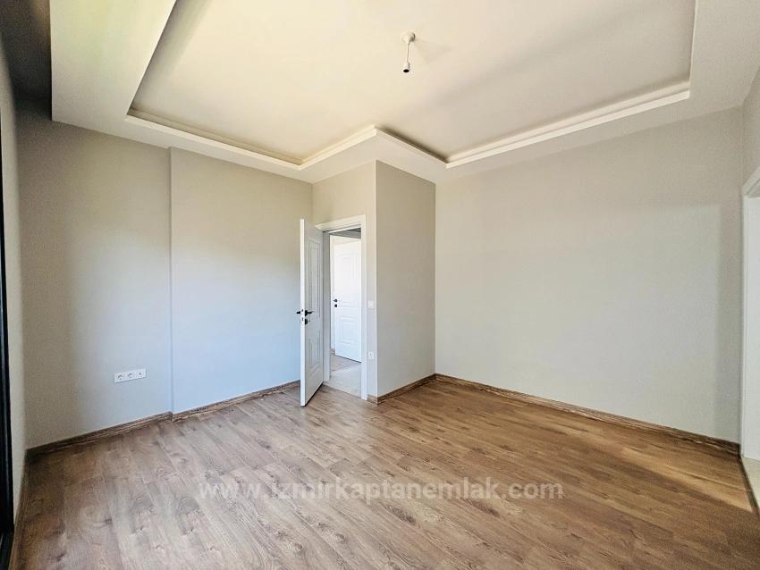 İzmir Seferihisar Cumhuriyet Mahallesi’nde 3+1 Havuzlu Satılık Müstakil Villa