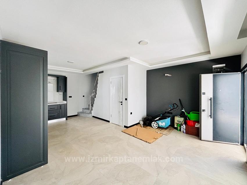 İzmir Seferihisar Payamlı Mahallesi’nde 2+1 Satılık İkiz Villa
