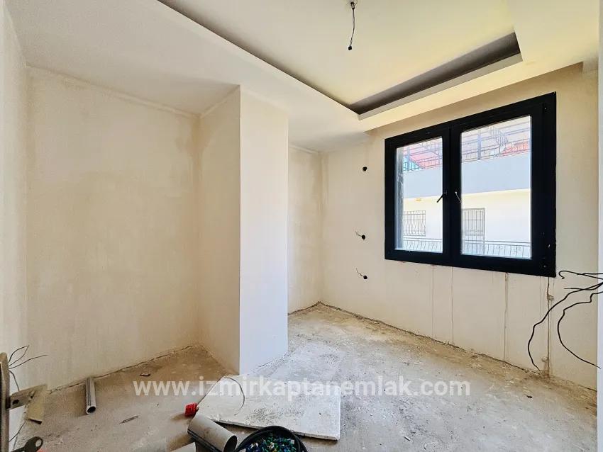 Seferihisar Doğanbey Cumhuriyet Mah. Satılık 5+1 Yazlık - 145 m²