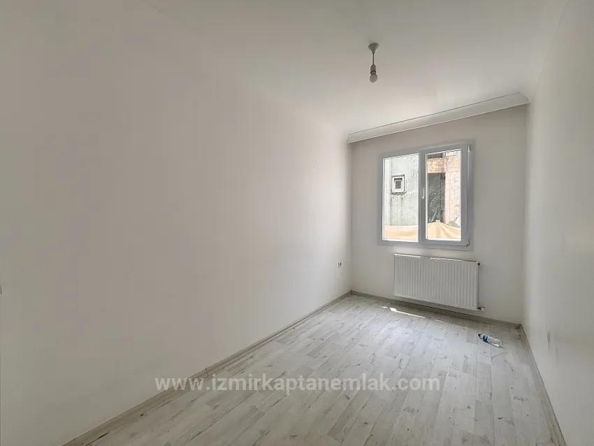 İzmir Seferihisar Hıdırlık Mahallesi’nde 2+1 Otoparklı 1. Kat Kiralık Daire