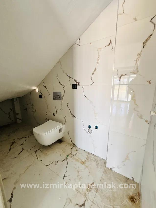Seferihisar Doğanbey Cumhuriyet Mah. Satılık 3+1 Yazlık - 125 m²