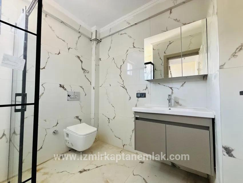 Seferihisar Doğanbey Cumhuriyet Mah. Satılık 3+1 Yazlık - 125 m²