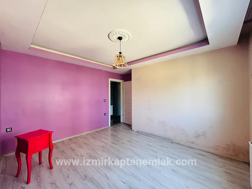 Seferihisar Çolak İbrahim Bey Mah. Satılık 2+1 Daire - 160 m²