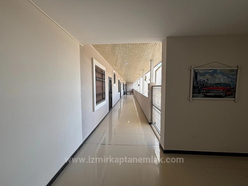 Seferihisar Mersinalanında Deniz Manzaralı 2+1 Daire