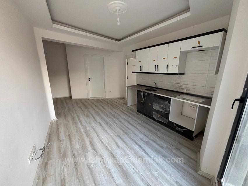 İzmir Seferihisar Turabiye’de 1+1 Güzel Konumda Daire