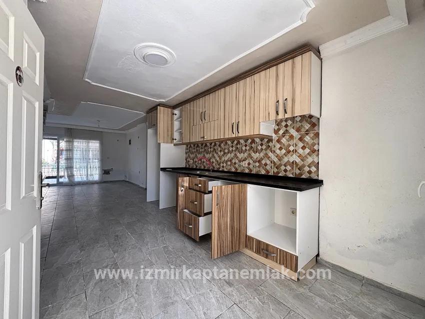 İzmir Seferihisar Bengiler Mahallesi’nde geniş bahçeli denize 20m 3+1 kiralık villa
