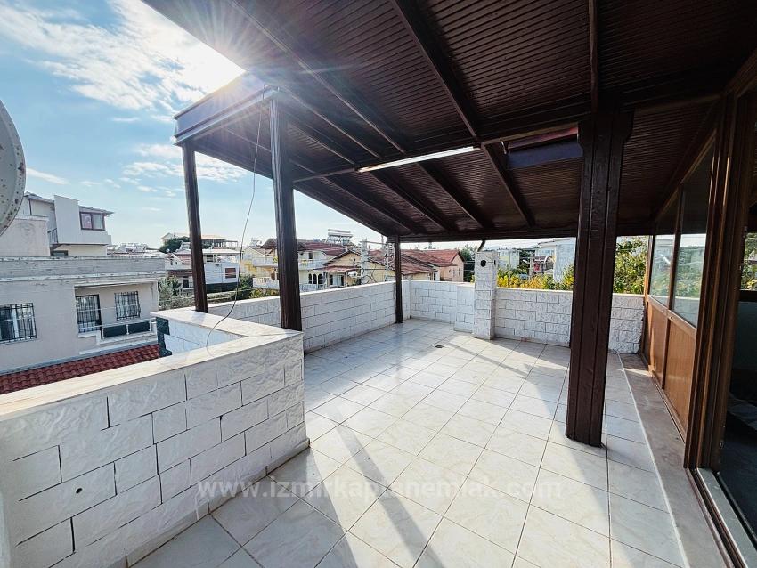 Seferihisar Bengiler’de Deniz Tarafında 4+1 Müstakil Tripleks Yazlık Villa