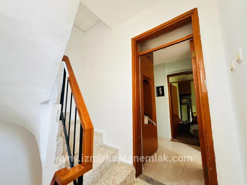 İzmir Seferihisar Tepecik Güneşli Kent Sitesi’nde full deniz manzaralı 4+2 satılık villa
