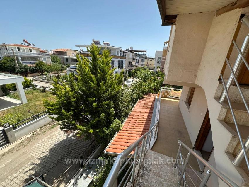 İzmir Seferihisar Payamlı'da Deniz Tarafı 2 Adet 2+1 Satılık Daire