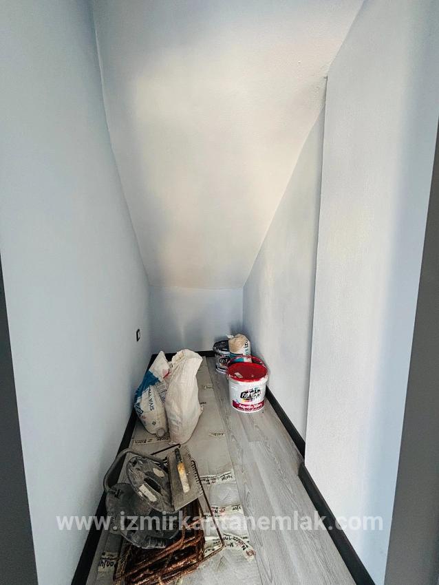 Seferihisar Doğanbey Cumhuriyet Mah. Satılık 3+1 Yazlık - 165 m²