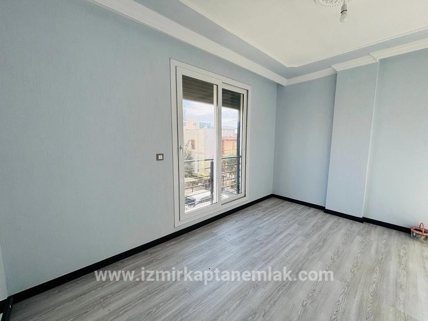 Seferihisar Doğanbey Cumhuriyet Mah. Satılık 3+1 Yazlık - 165 m²