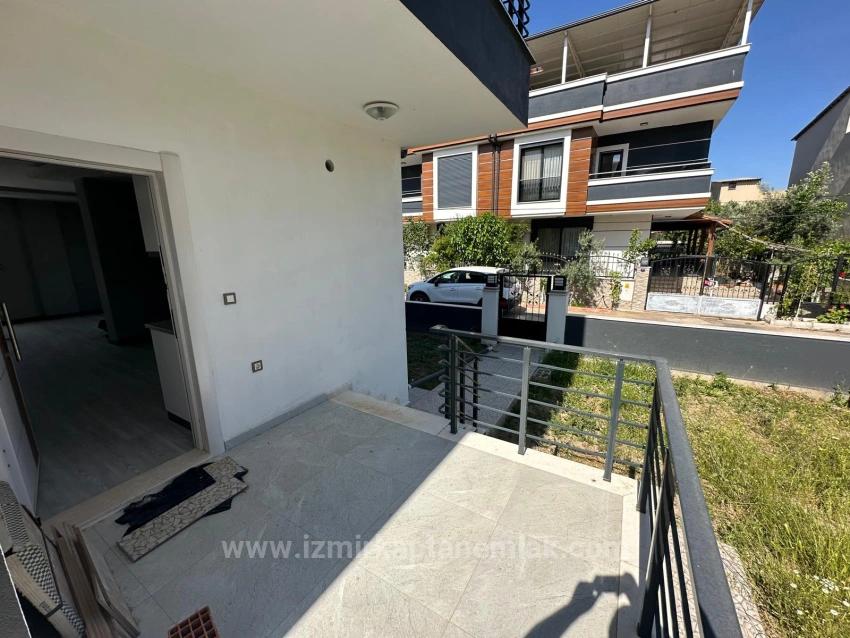 İzmir Seferihisar Doğanbey'de 300M2 Bağımsız Müstakil Sıfır Satılık 3+1 Villa