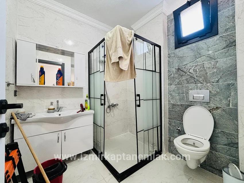Seferihisar Doğanbey Atatürk Mah. Satılık 2+1 Yazlık - 135 m²