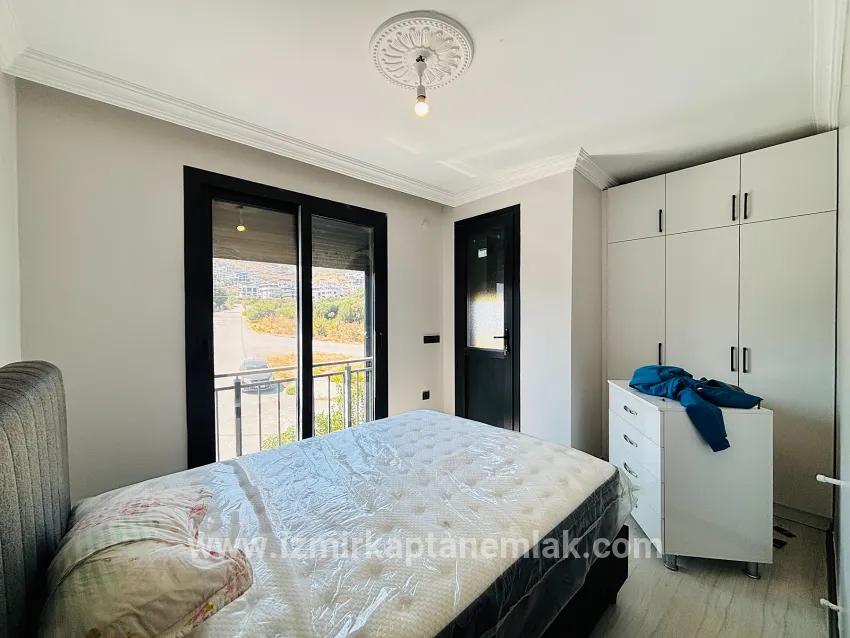 Seferihisar Doğanbey Atatürk Mah. Satılık 2+1 Yazlık - 135 m²