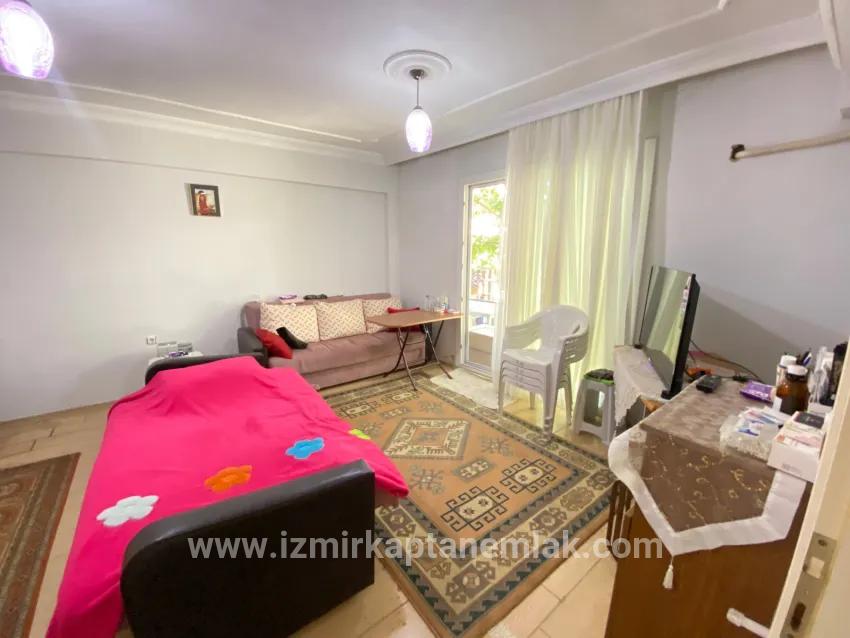Seferihisar Ürkmez Mersin Alanı Mah. Satılık 2+1 Daire - 80 m²