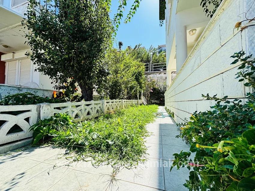 Seferihisar Doğanbey Atatürk Mah. Satılık 2+1 Yazlık - 85 m²