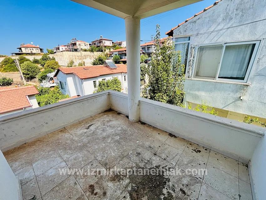 Seferihisar Doğanbey Atatürk Mah. Satılık 2+1 Yazlık - 85 m²