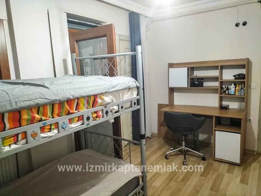 Seferihisar Camikebir Mah. Satılık 3+1 Daire - 130 m²